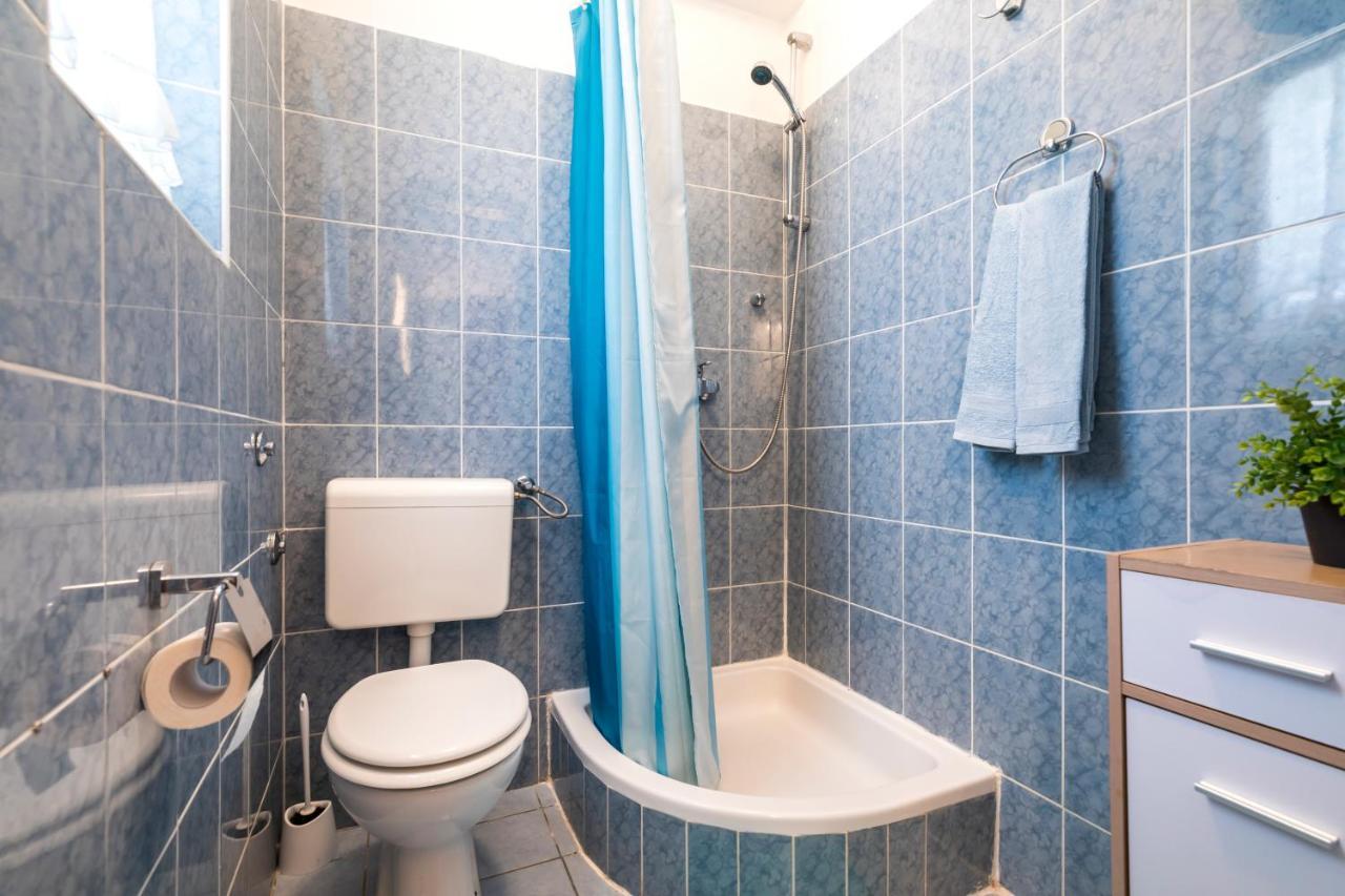 Apartment Muzic Mali Losinj Exterior photo