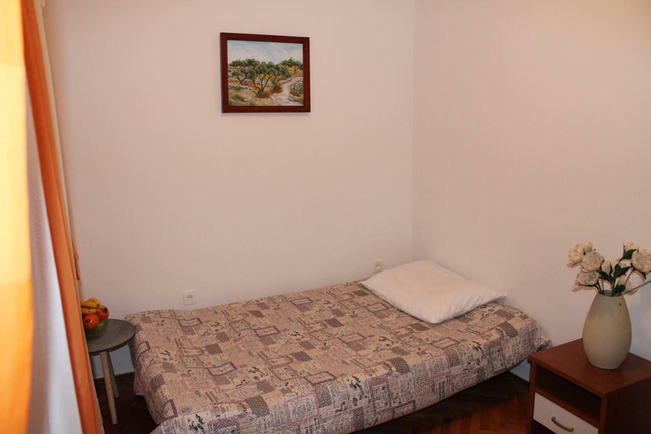 Apartment Muzic Mali Losinj Exterior photo