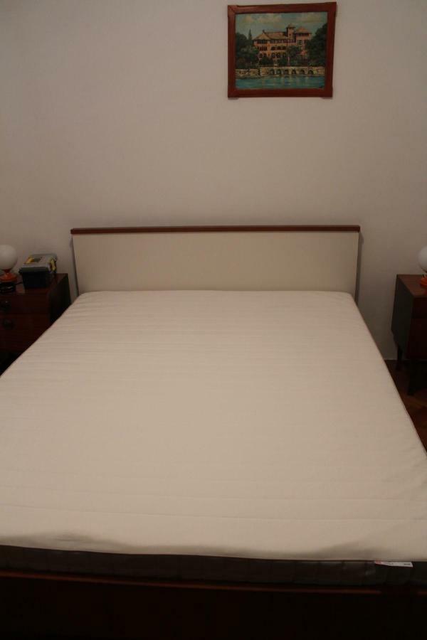 Apartment Muzic Mali Losinj Exterior photo