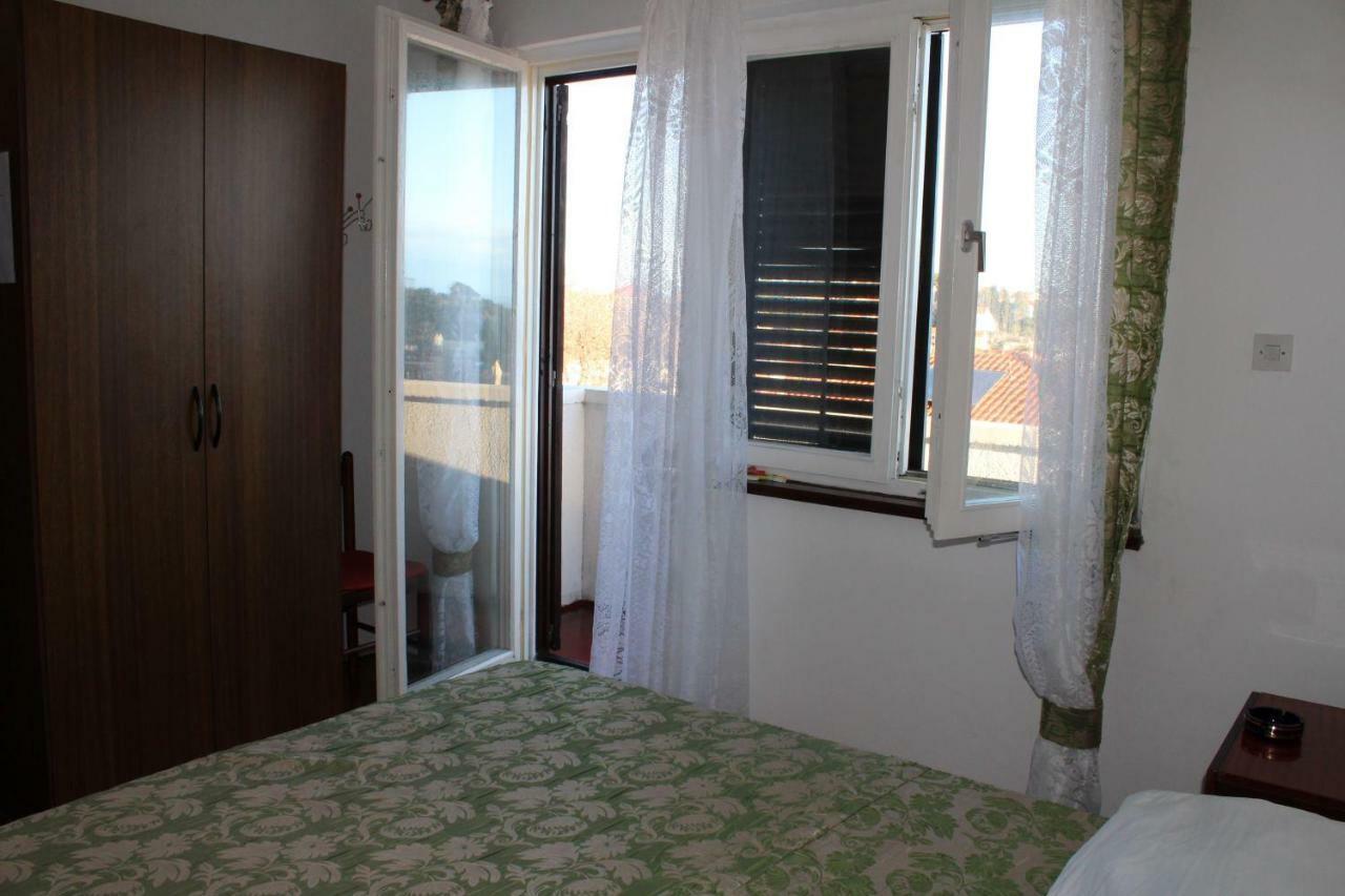 Apartment Muzic Mali Losinj Exterior photo